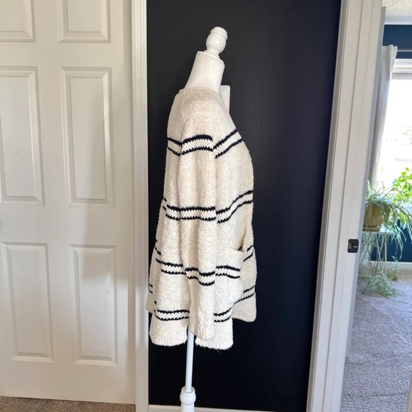 Madewell Striped Bouclé Cardigan Sweater 
size Large - Picture 8 of 12